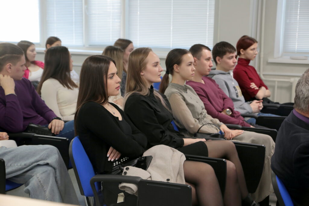 Конференция о тенденциях и проблемах международного бизнеса и туризма прошла в АмГУ