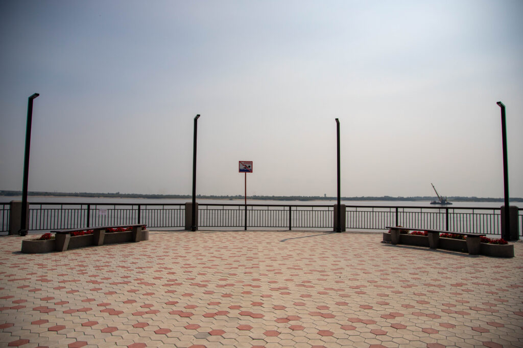 Набережная Зеи