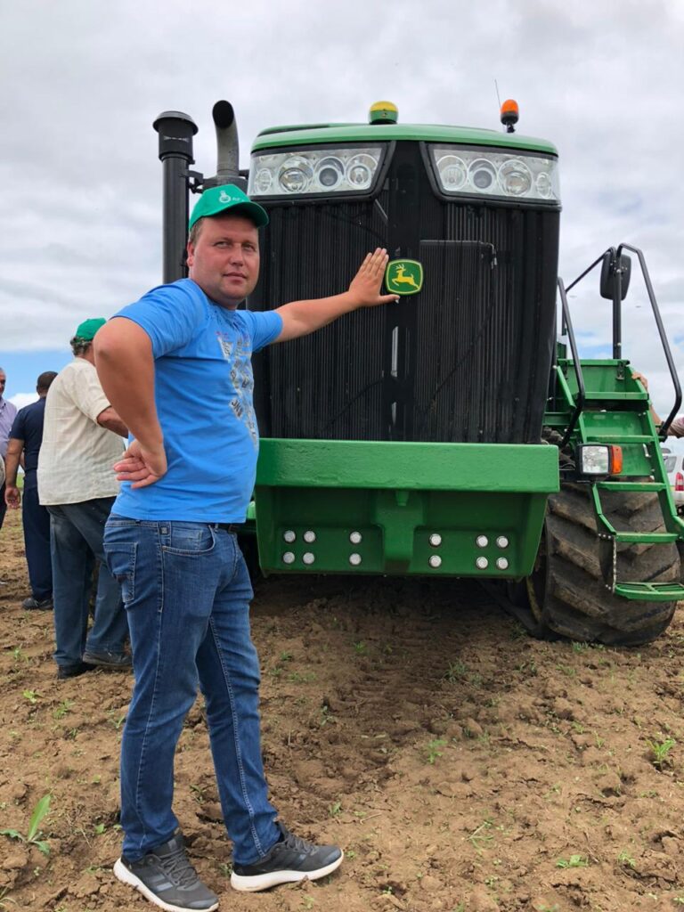 «Я человек деревни»: Максим Шелихан – аграрий в четвертом поколении