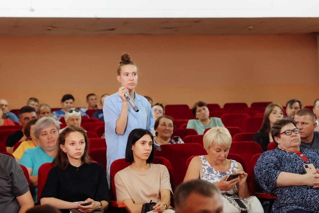 Встреча Василий Орлова с жителями Благовещенского округа