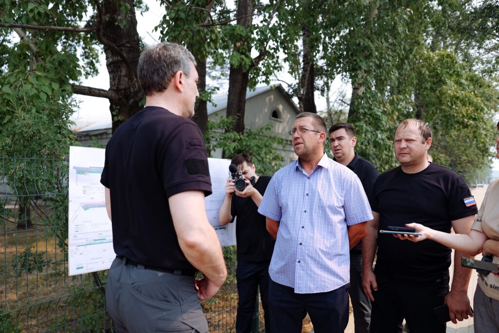 В Магдагачах проверили добросовестность подрядчика, обновляющего улицы