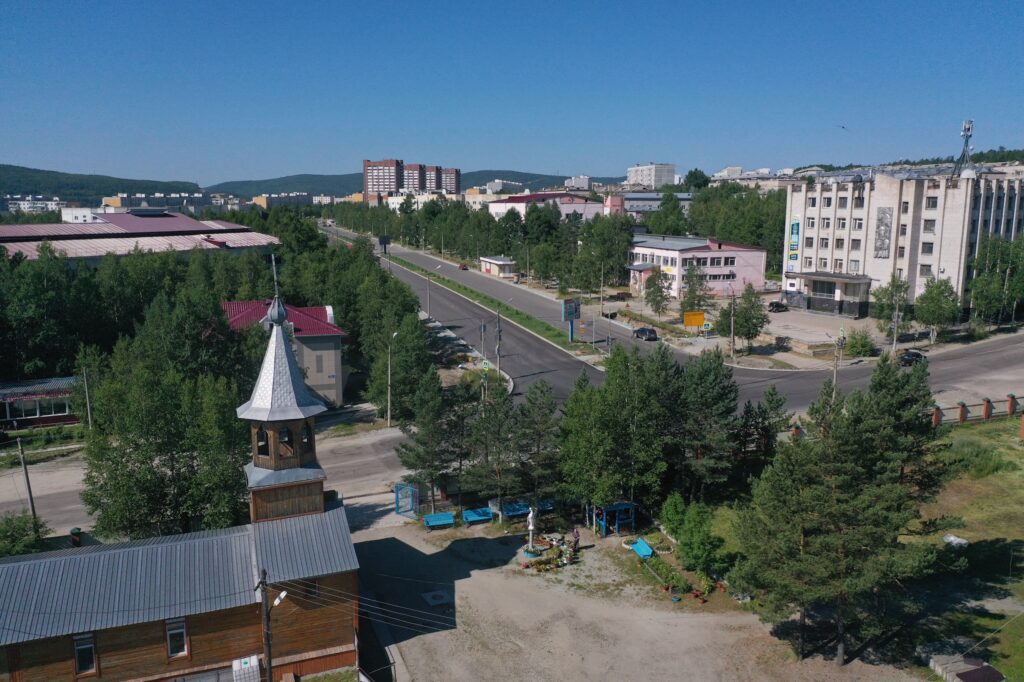 В Тынде завершают укладку асфальта на улице Красная Пресня