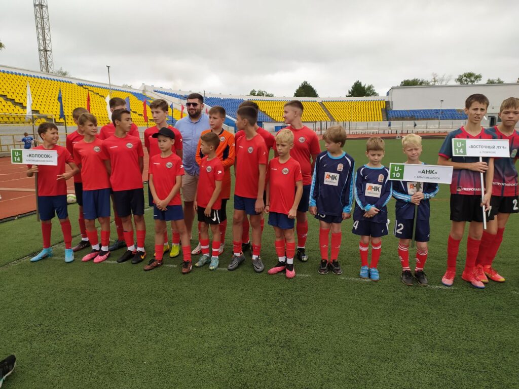 II российско-китайские дружественные матчи по футболу в Благовещенске