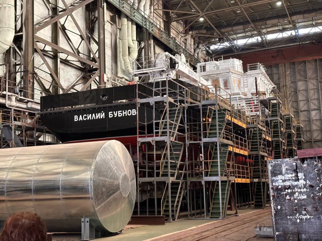 Экскурсия на Судостроительный завод имени Октябрьской революции