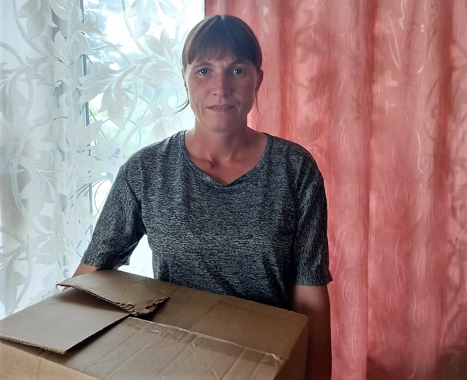 Домохозяйка из амурской Белоцерковки собрала посылку бойцам СВО