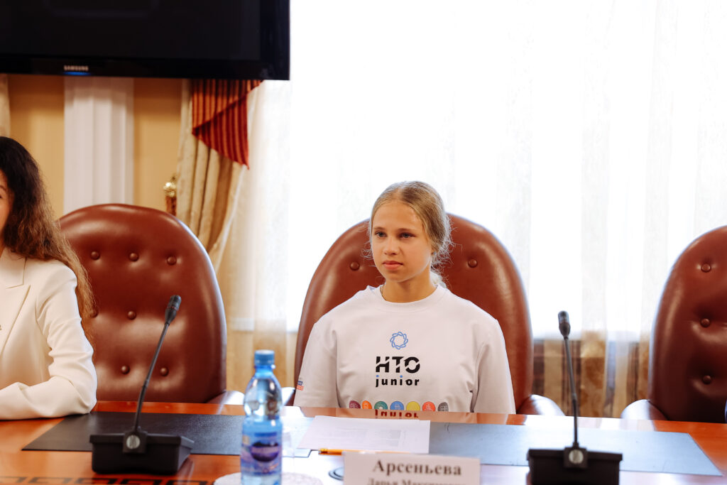 Амурский губернатор обсудил перспективы сотрудничества с командой платформы «Россия – страна возможностей»