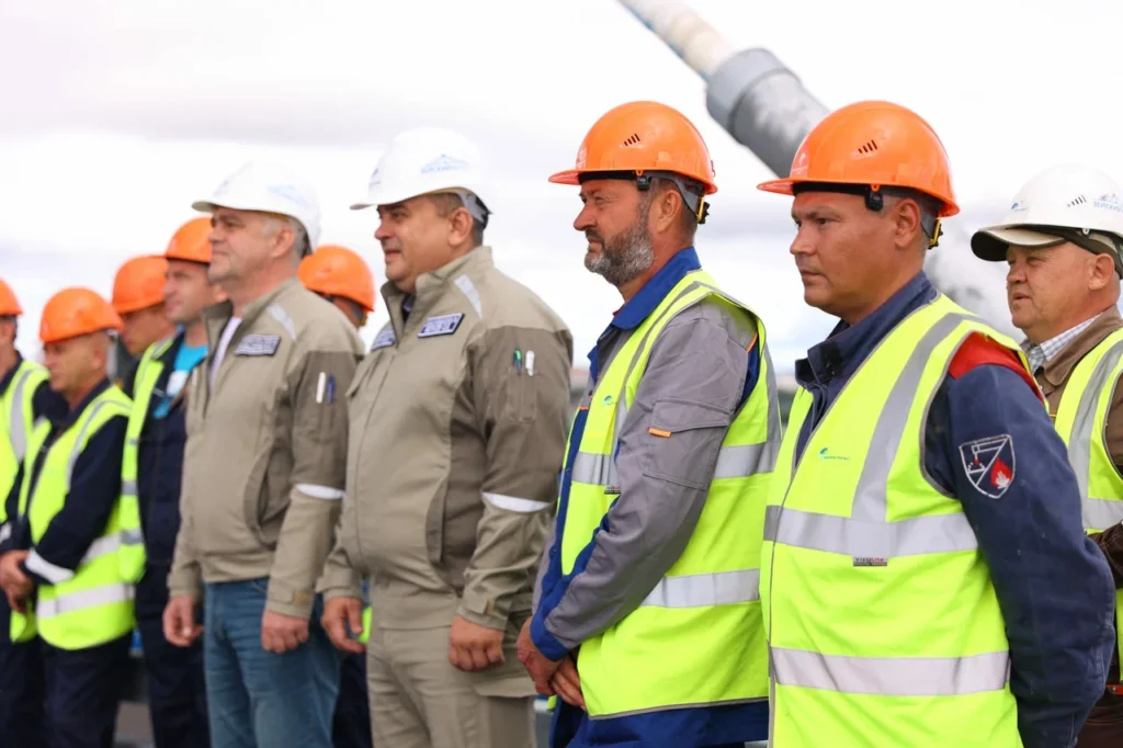 В Амурской области наградили строителей зейского моста