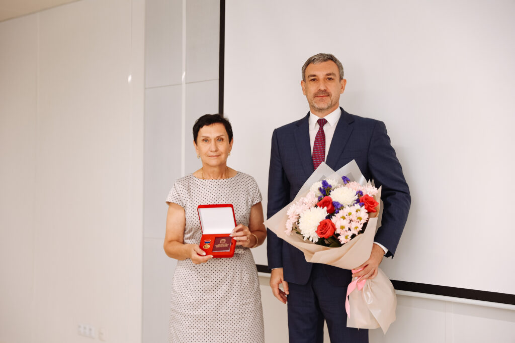 Василий Орлов поддержал идею наставничества в здравоохранении области