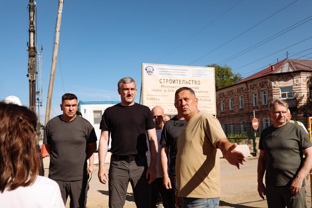 Дорога к мосту через Зею должна быть готова к сентябрю