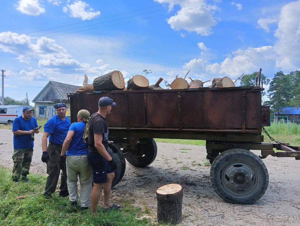В амурском селе ликвидируют последствия урагана