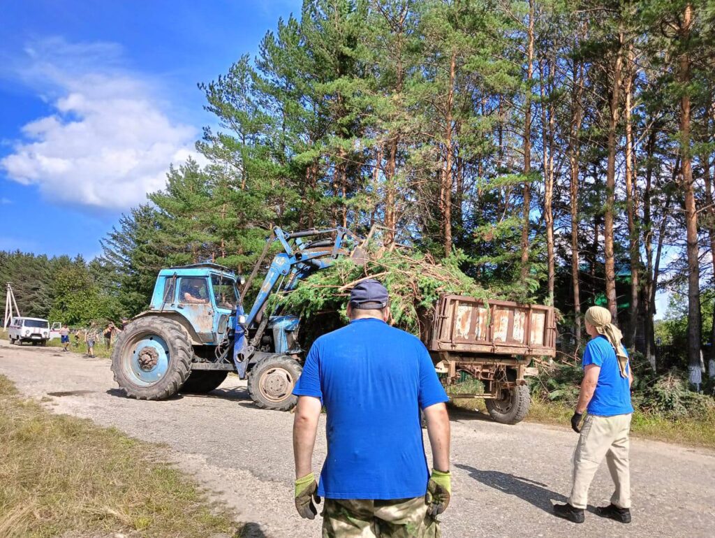 В амурском селе ликвидируют последствия урагана