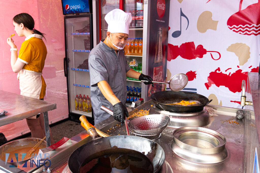 «Берега вкуса» накрыли Благовещенск волной гастрономических изысков 