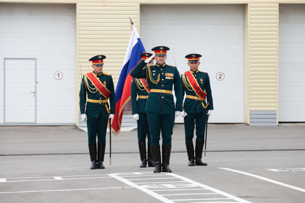 Отличившиеся на СВО росгвардейцы получили государственные награды