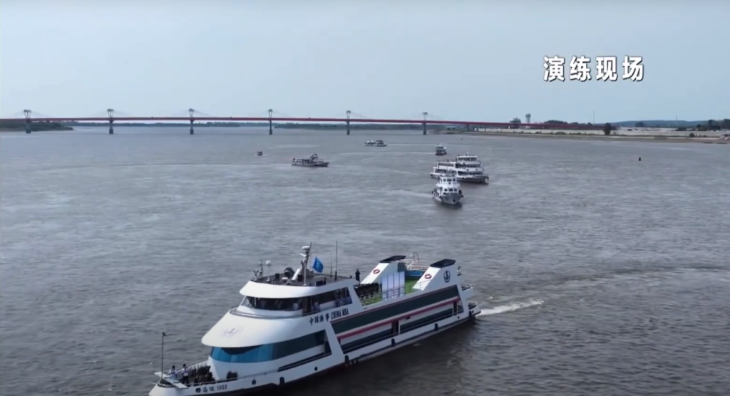 На Амуре прошли китайско-российские учения по спасению на воде