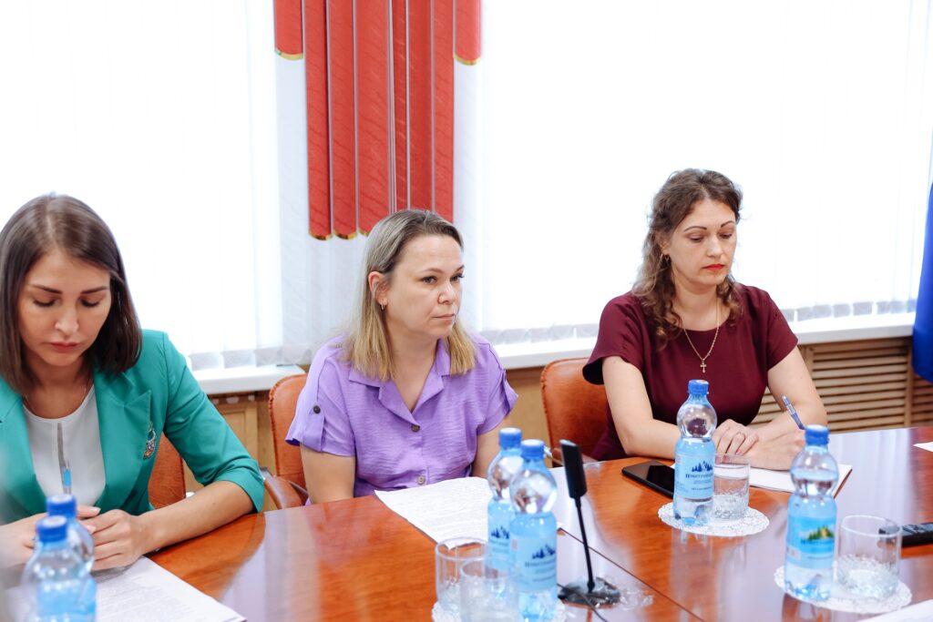 Встреча Василия Орлова с членами штаба поддержки семей участников СВО в Райчихинске