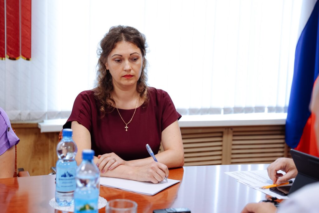 Встреча Василия Орлова с членами штаба поддержки семей участников СВО в Райчихинске