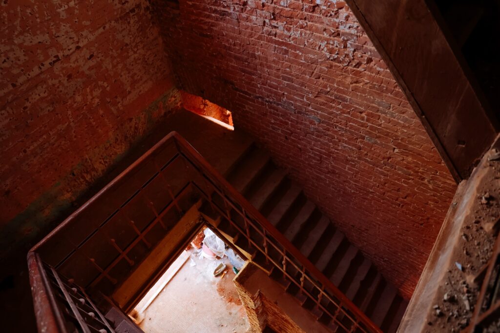 Василий Орлов оценил ход реставрации здания бывшей благовещенской таможни