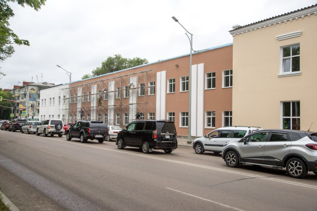 фасад автоколонны