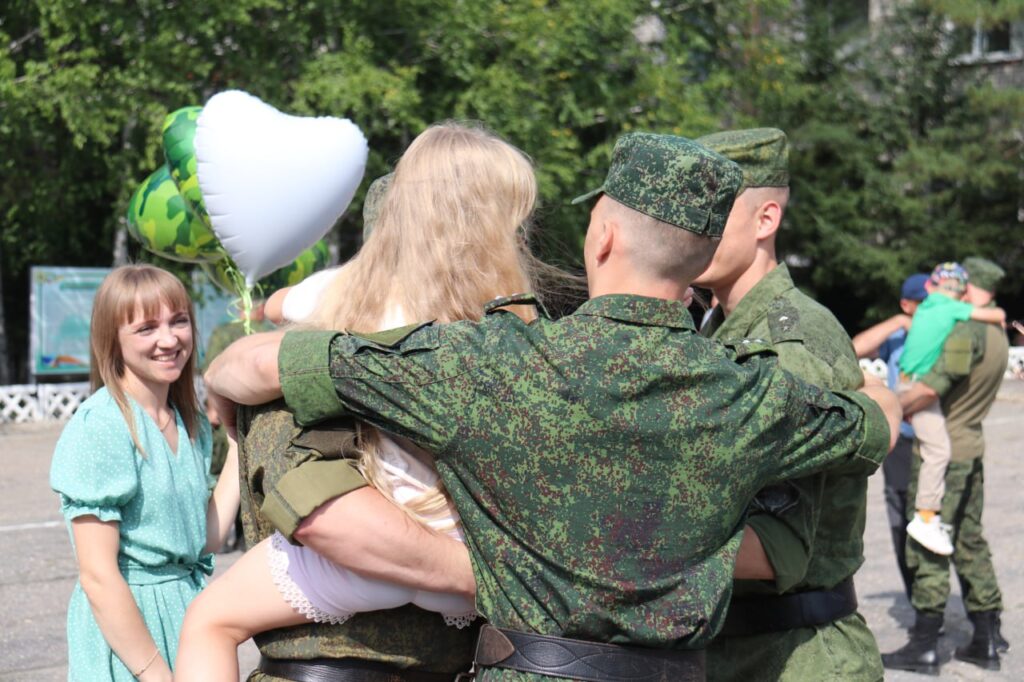 Амурские пограничники вернулись домой из зоны СВО