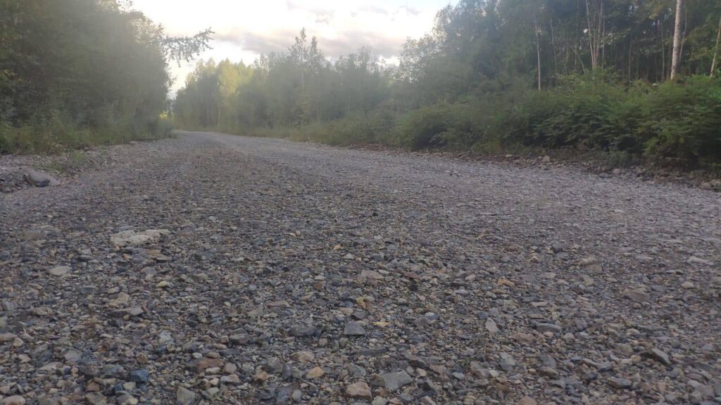 Дорожники восстановили размытый проезд к селу в Селемджинском районе