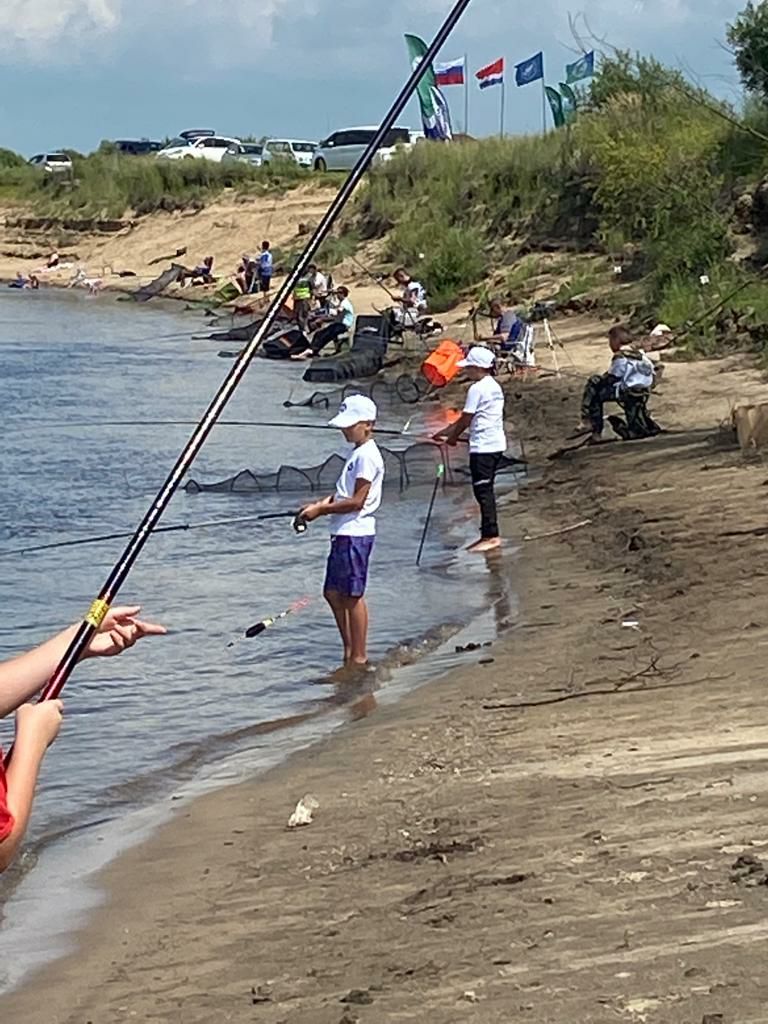 В амурской Усть-Ивановке выловили 35 килограммов рыбы