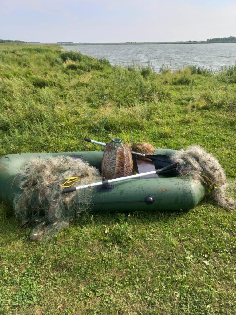 В Амурской области очистили водоемы от мусора и сетей