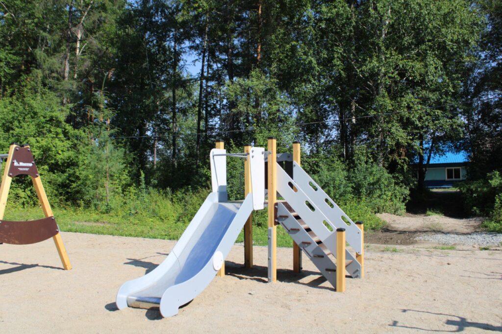 В Зее благоустроили парк 40-летия Победы