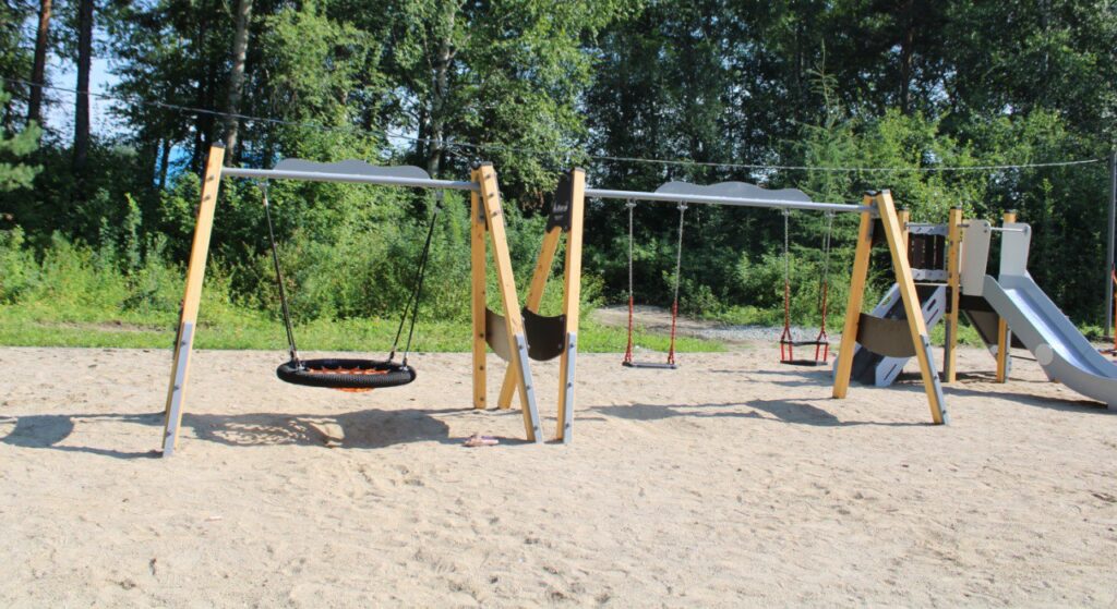 В Зее благоустроили парк 40-летия Победы