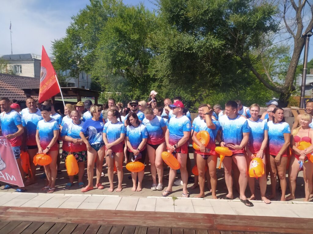 Министерство спорта амурской области. Спортсмены. Пловцы группа заплыв. Мэр города Зея Амурской.