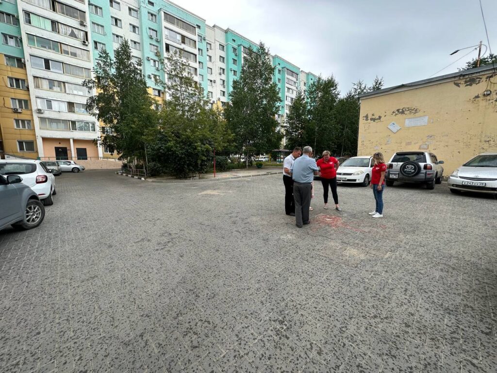 Прокуратура добилась, чтобы на калиниском кольце были ровные тротуары