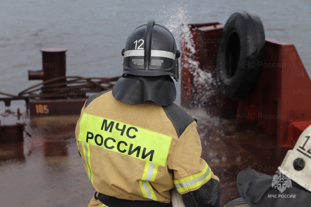 пожар на техническом судне