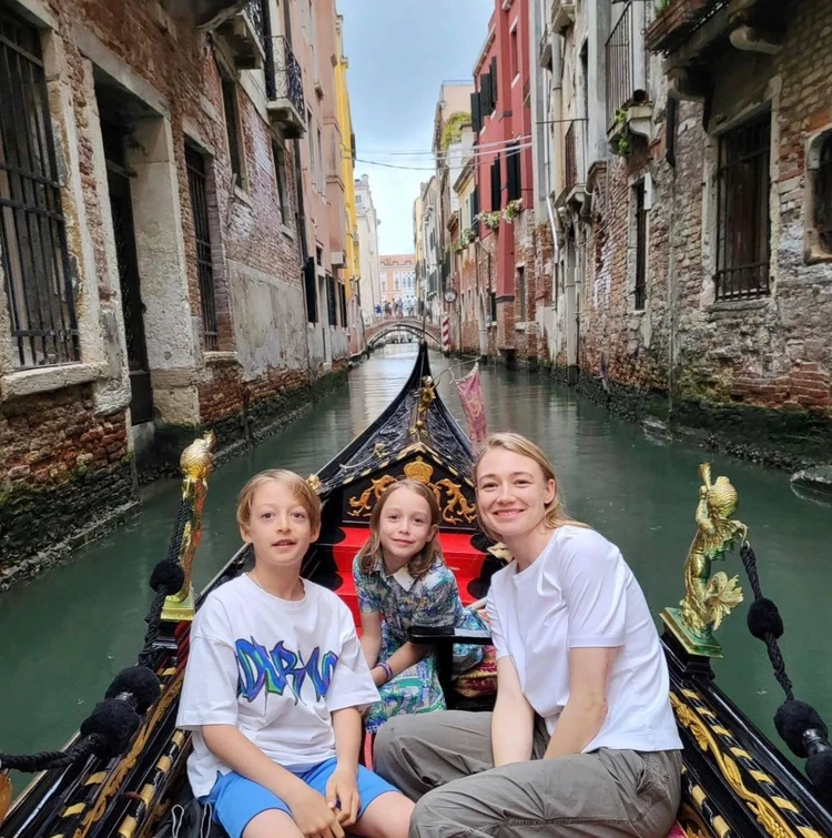 соцсети, Оксана Акиньшина