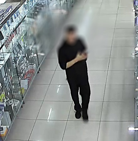 Семейный ОПГ или острая нужда?: благовещенцев обвиняют в краже ноутбука из магазина