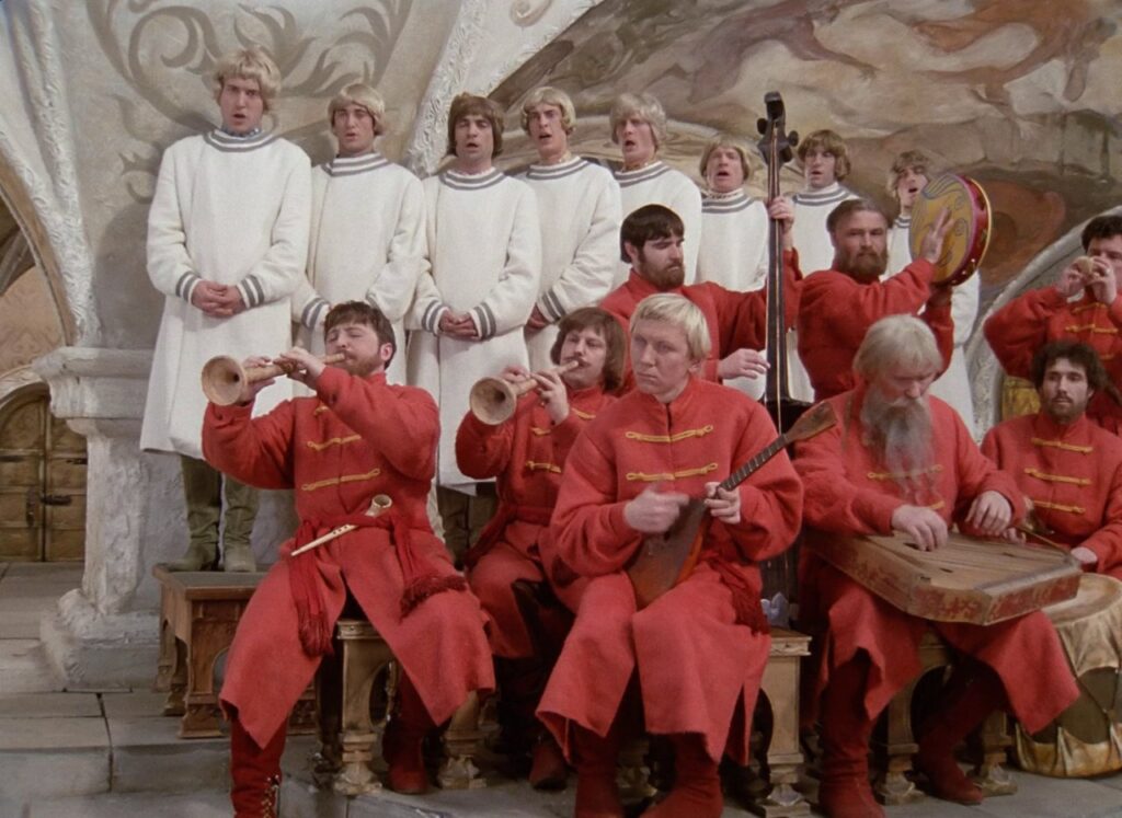 Уникальные кадры со съемок могут увидеть амурские поклонники Леонида Гайдая