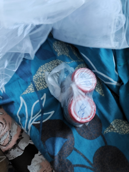 Специфический тайник нашли амурские полицейские в подлокотнике дивана