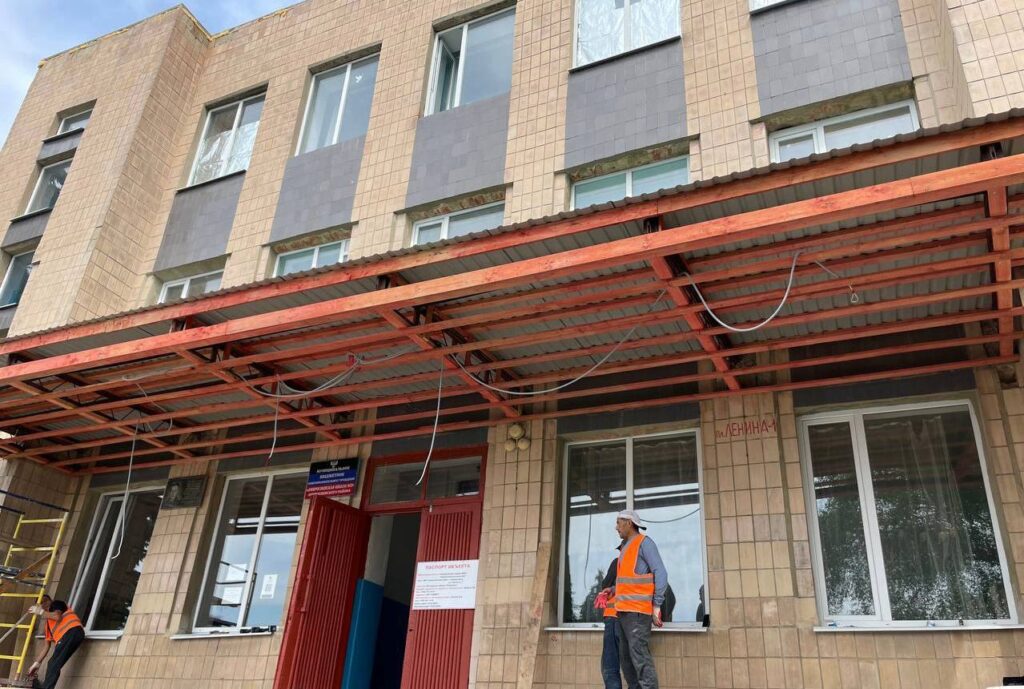 Минстрой: Амурская область начала восстанавливать Амвросиевку ДНР