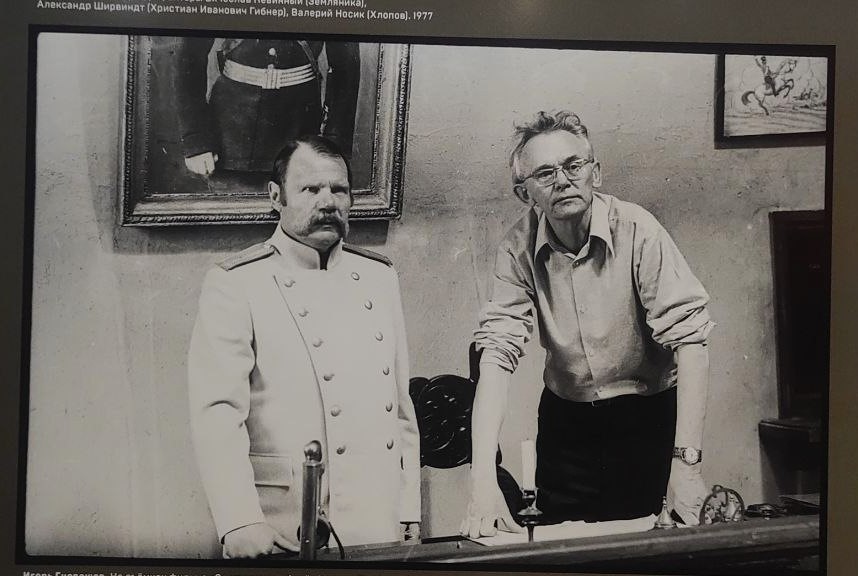 Уникальные кадры со съемок могут увидеть амурские поклонники Леонида Гайдая