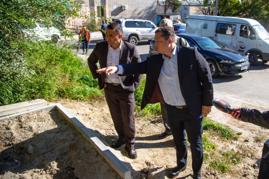 Олег Имамеев провел рабочие выезды по общественным объектам