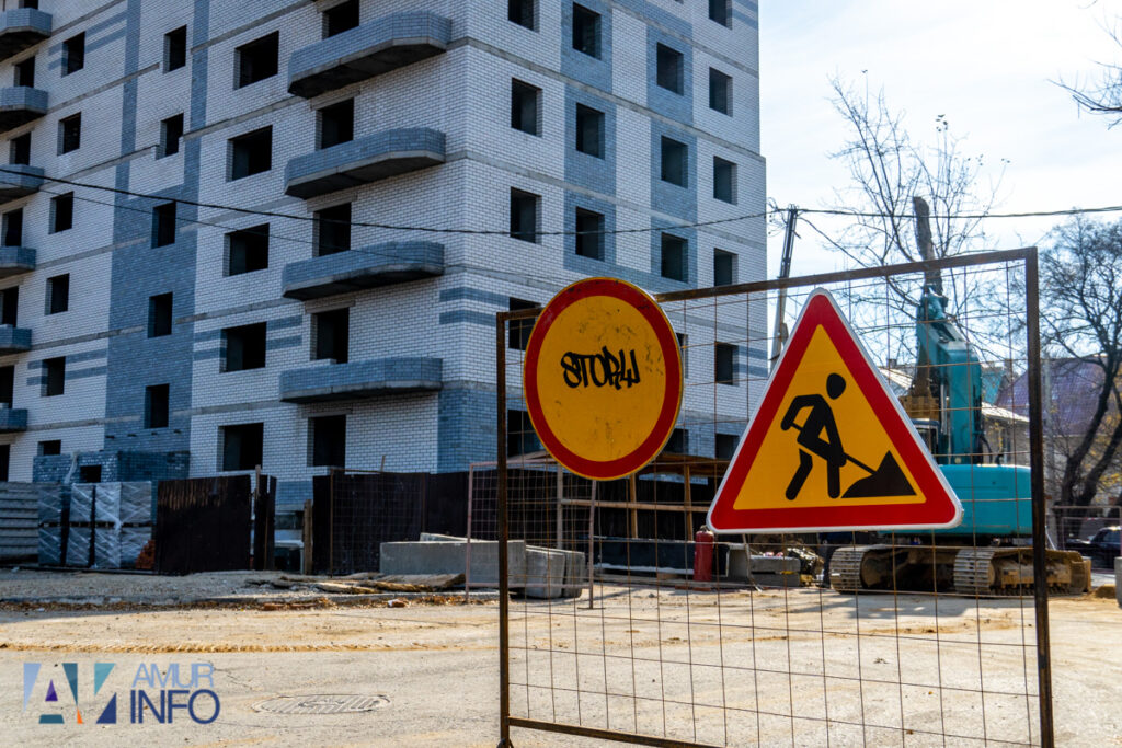 «Перекопали, а нам не сказали»: благовещенцев возмутил новый тупик