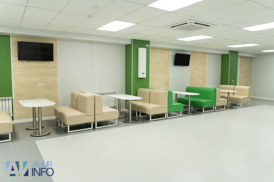 В Амурской областной клинической больнице показали отремонтированные отделения