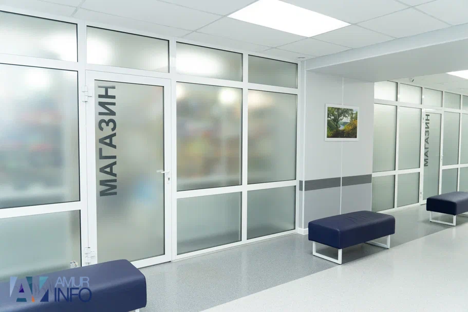 В Амурской областной клинической больнице показали отремонтированные отделения