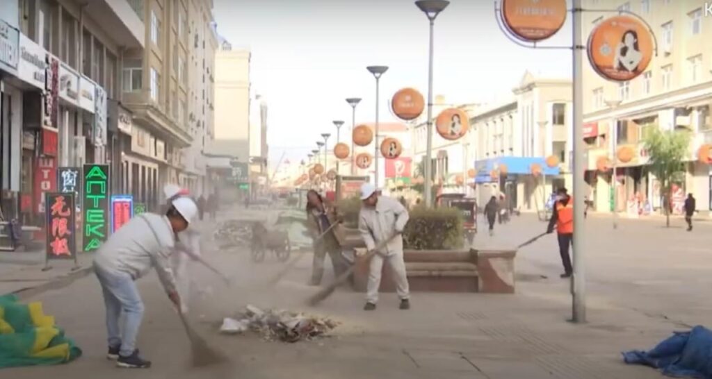 На центральной улице в Хэйхэ завершили реконструкцию фасадов зданий