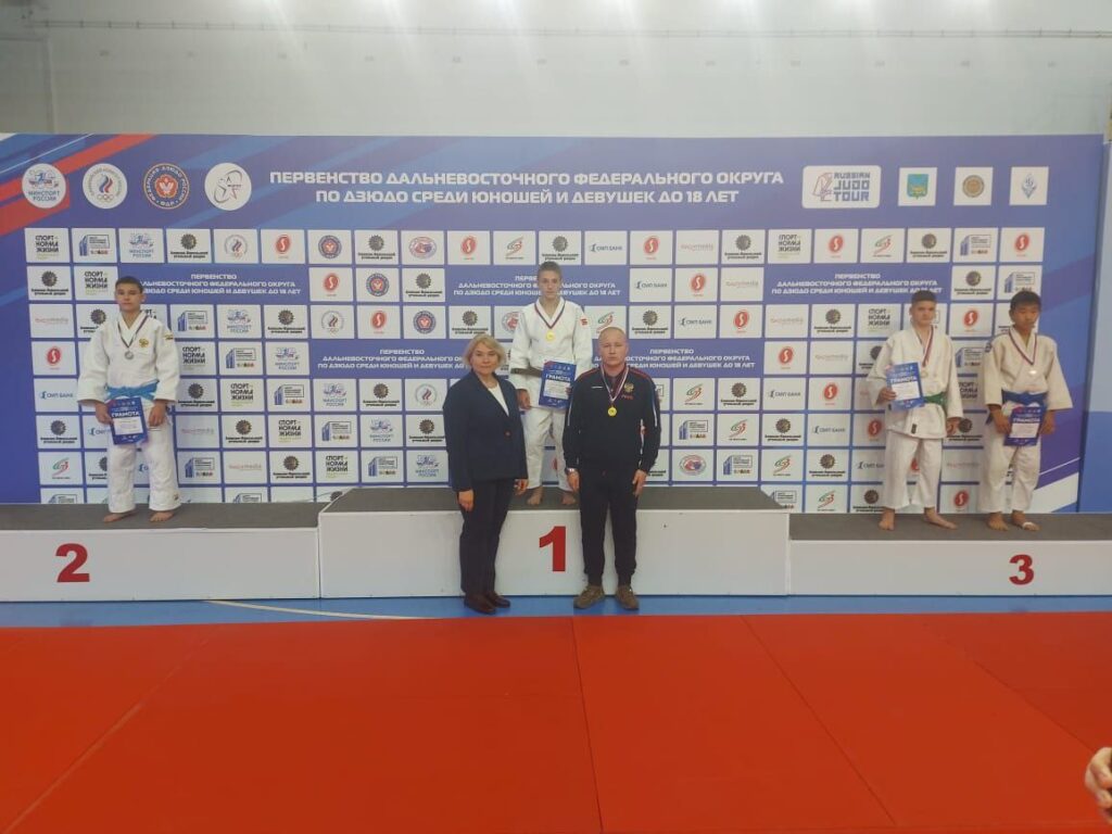 Три амурских дзюдоиста будут представлять Дальний Восток на всероссийских соревнованиях 