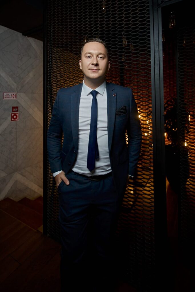 ведущий свадеб, свадебный ведущий