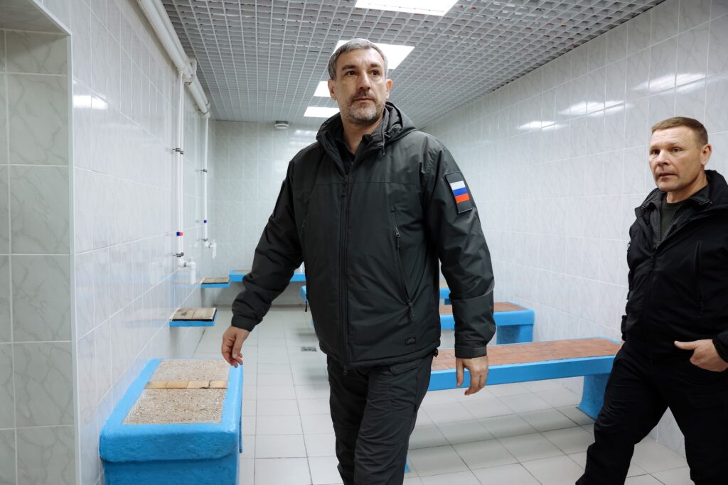 Глава Амурской области посетил баню в Ромнах