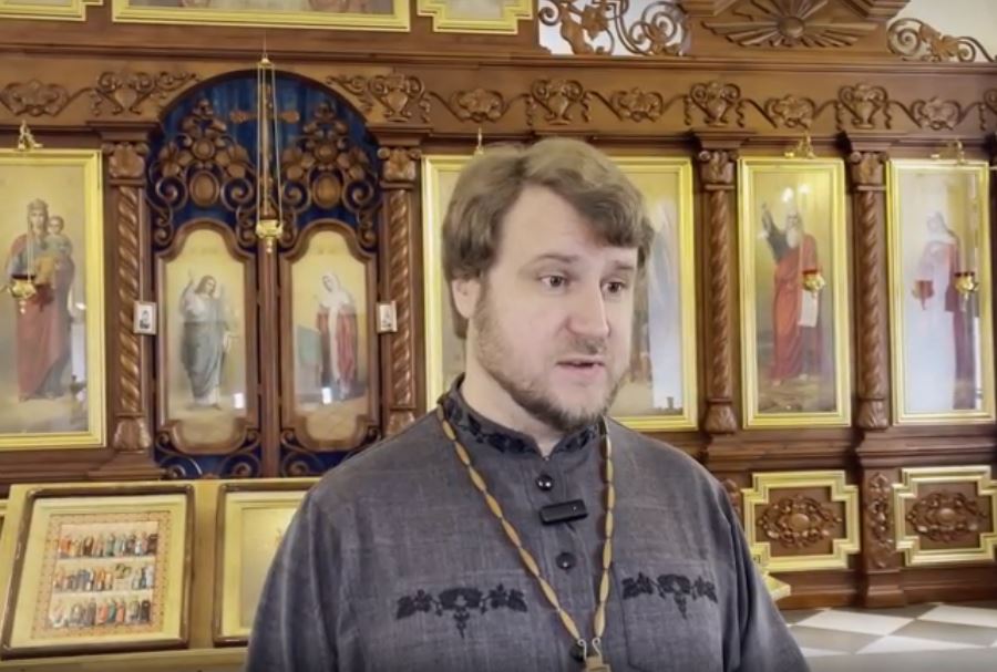 Благовещенцы равнодушны к Хеллоуину, а церковь имеет свое мнение