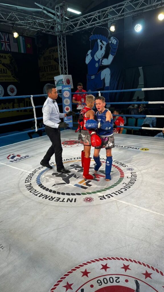 Юный амурчанин стал лучшим в мире тайских боксером