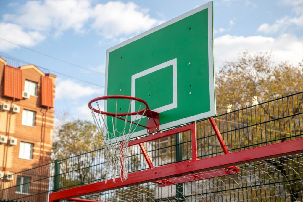 В мэрии Благовещенске рассказали, какие дворы обновят до конца года