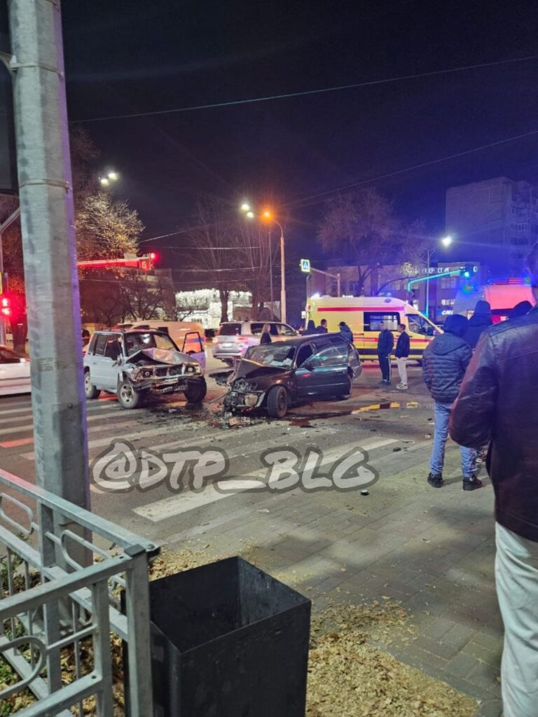 Есть пострадавшие: жесткое ДТП произошло в центре Благовещенска