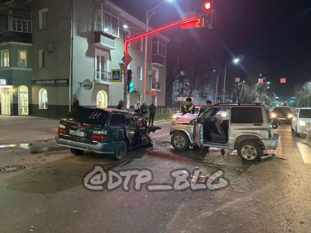 Есть пострадавшие: жесткое ДТП произошло в центре Благовещенска